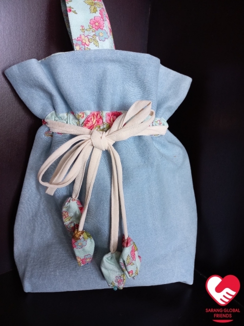 Túi rút handmade xanh, hoạ tiết hoa xanh