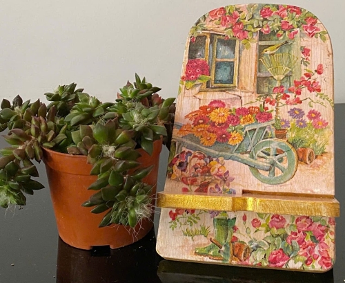 Giá đỡ điện thoại lớn 11 x 19cm